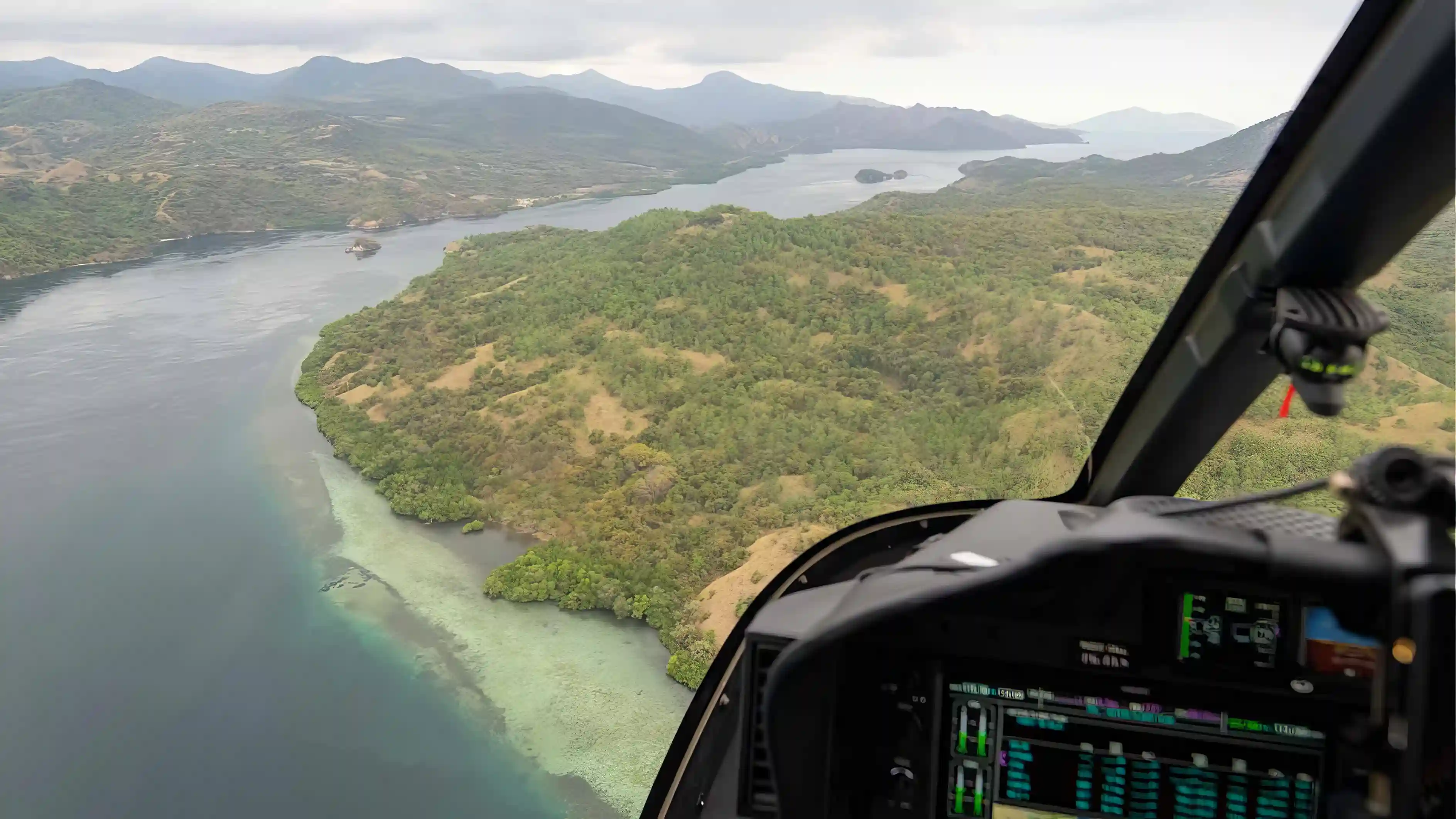 Helicopter Tour Komodo | Helicopter Tour Labuan Bajo | Komodo Helicopter Tour