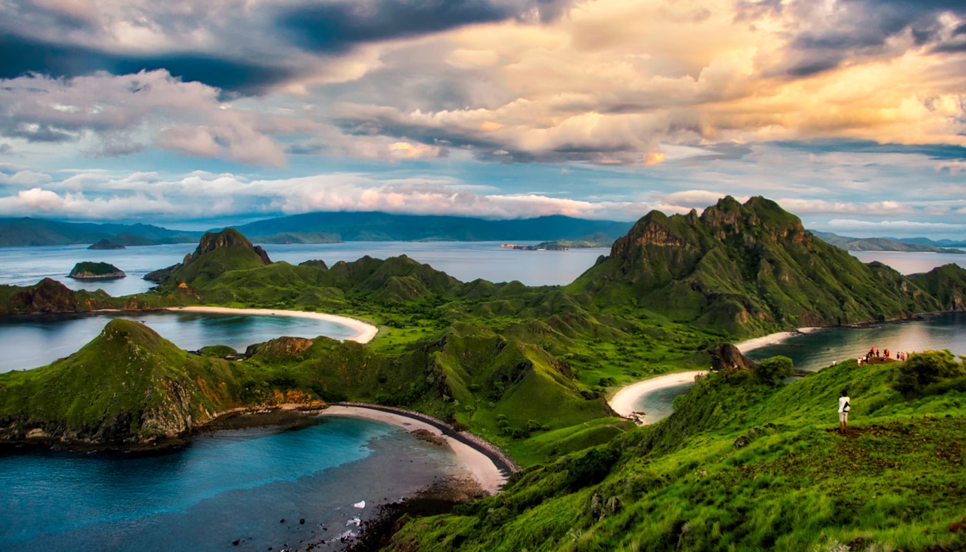 komodo helicopter tour — complete guide